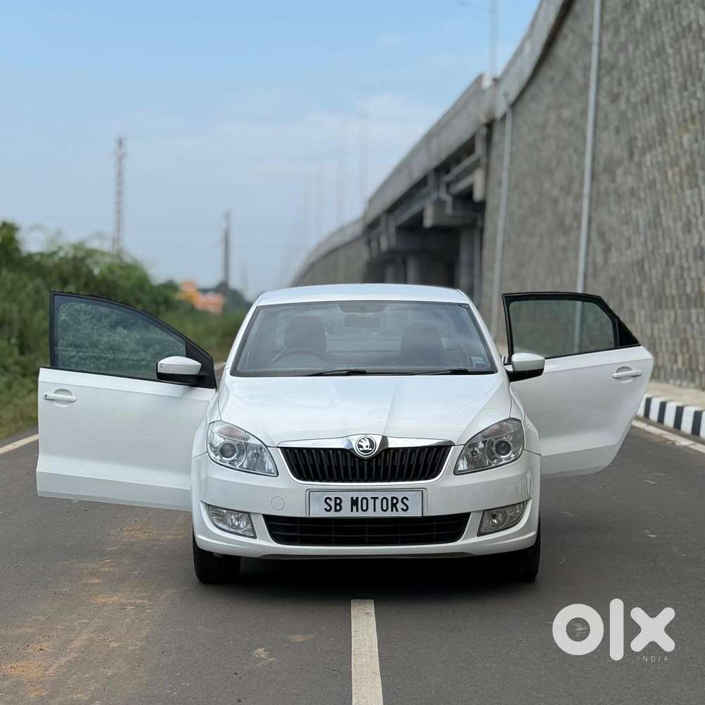 Skoda Rapid Elegance 1.6 Tdi Cr Manual, 2013, Diesel