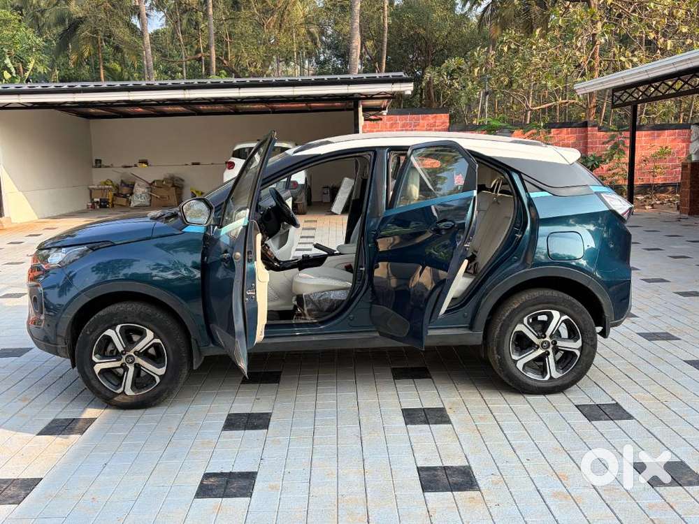 Tata Nexon Ev 2000 Dark Edition