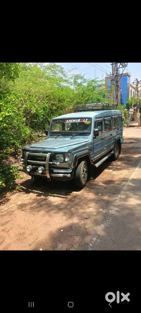 Force Motors Trax Cruiser 2004