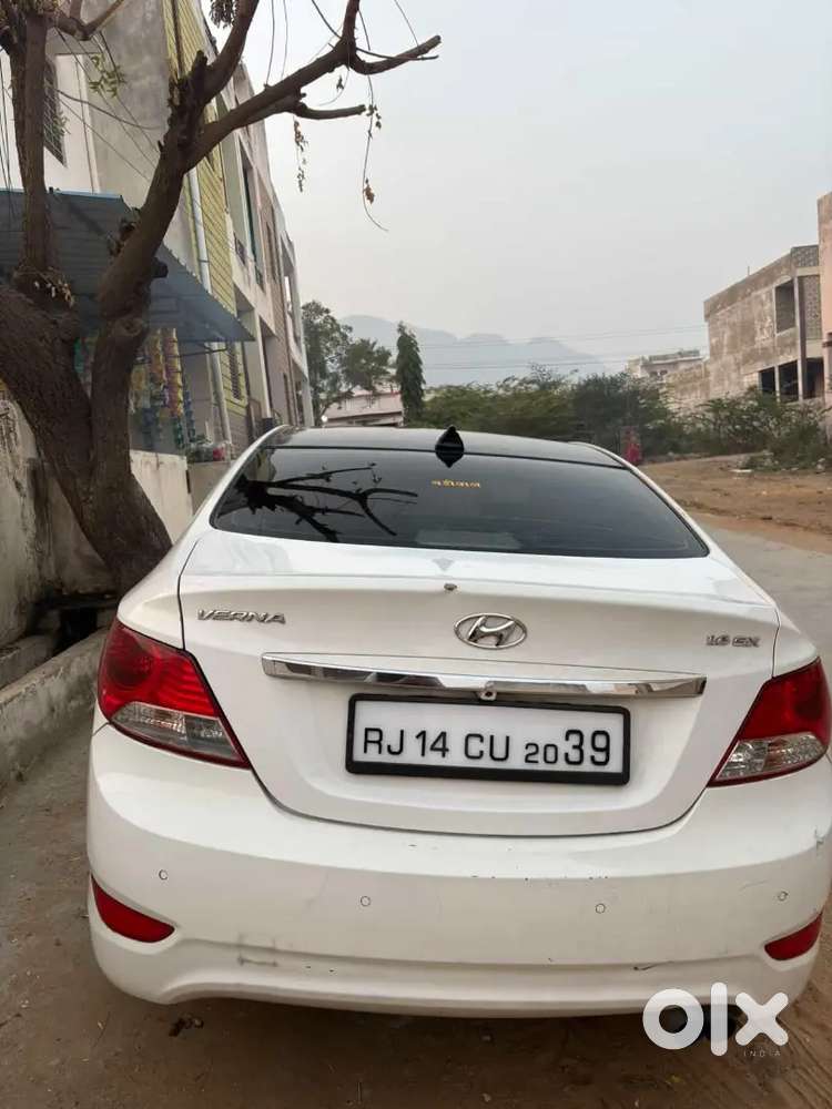 Hyundai Verna Crdi 2013