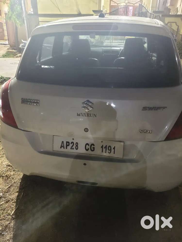 Maruti Suzuki Swift 2011 Diesel 75000 Km Driven