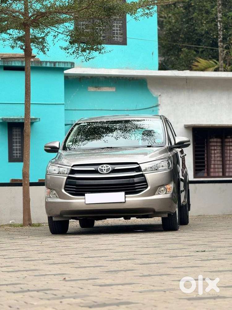 Toyota Innova Crysta 2.8 Gx At, 2016, Diesel