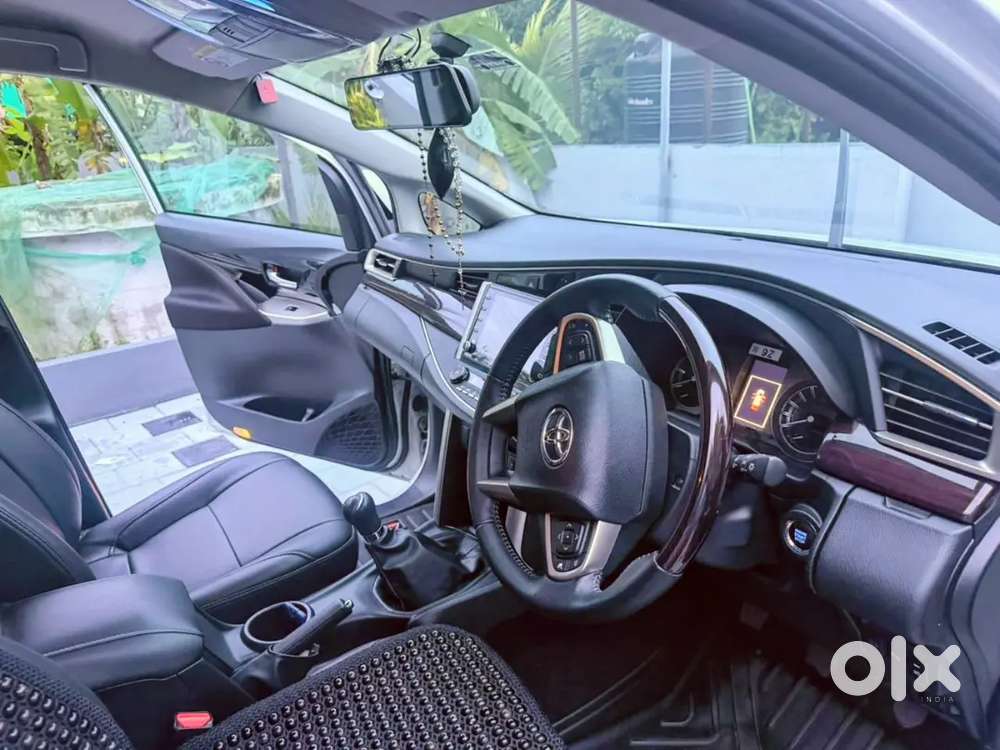 Toyota Innova Crysta 2.4 V 2024 Diesel Manual