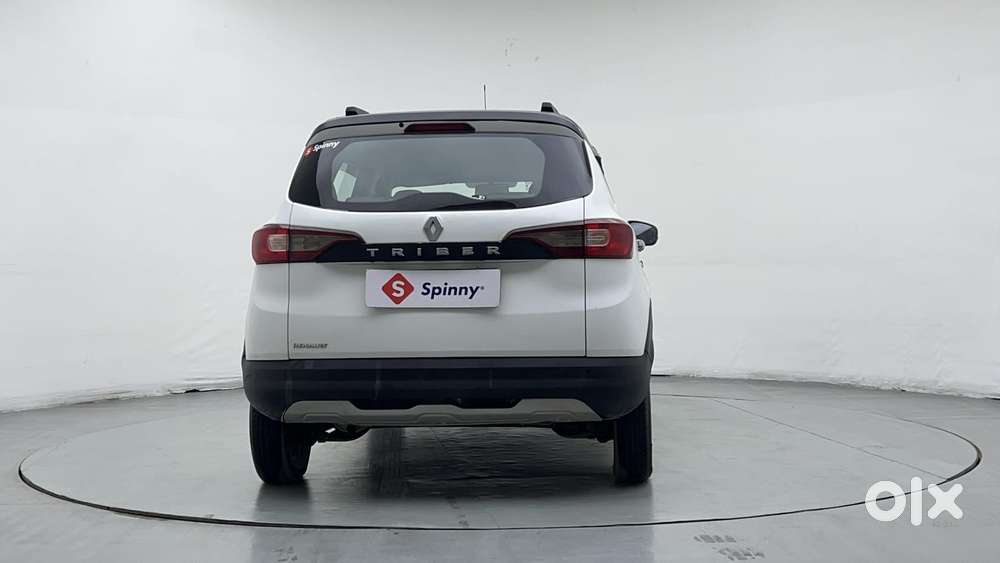 Renault Triber Rxt, 2022, Petrol