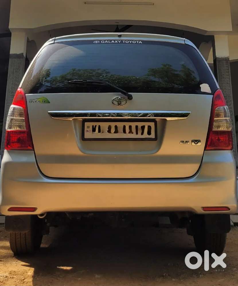 Innova 2.5 V 2013