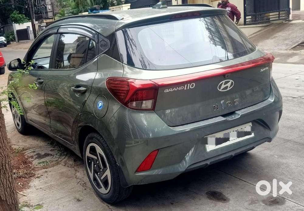 Hyundai Grand I10 Nios Sportz 1.2 At, 2023, Petrol
