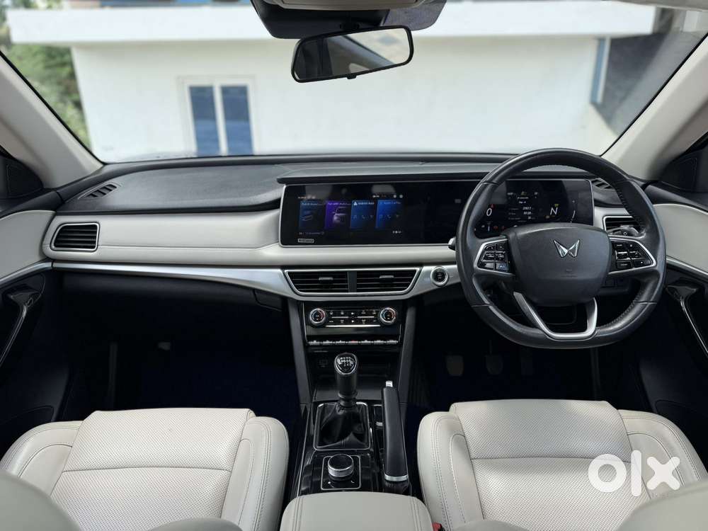 Mahindra Xuv700 2.2 Ax 7 Diesel Mt Str, 2022, Diesel