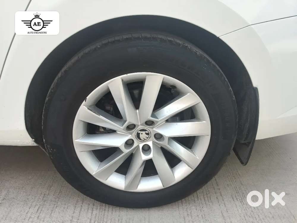 Skoda Superb 2.0 L&k Tsi At, 2016, Petrol