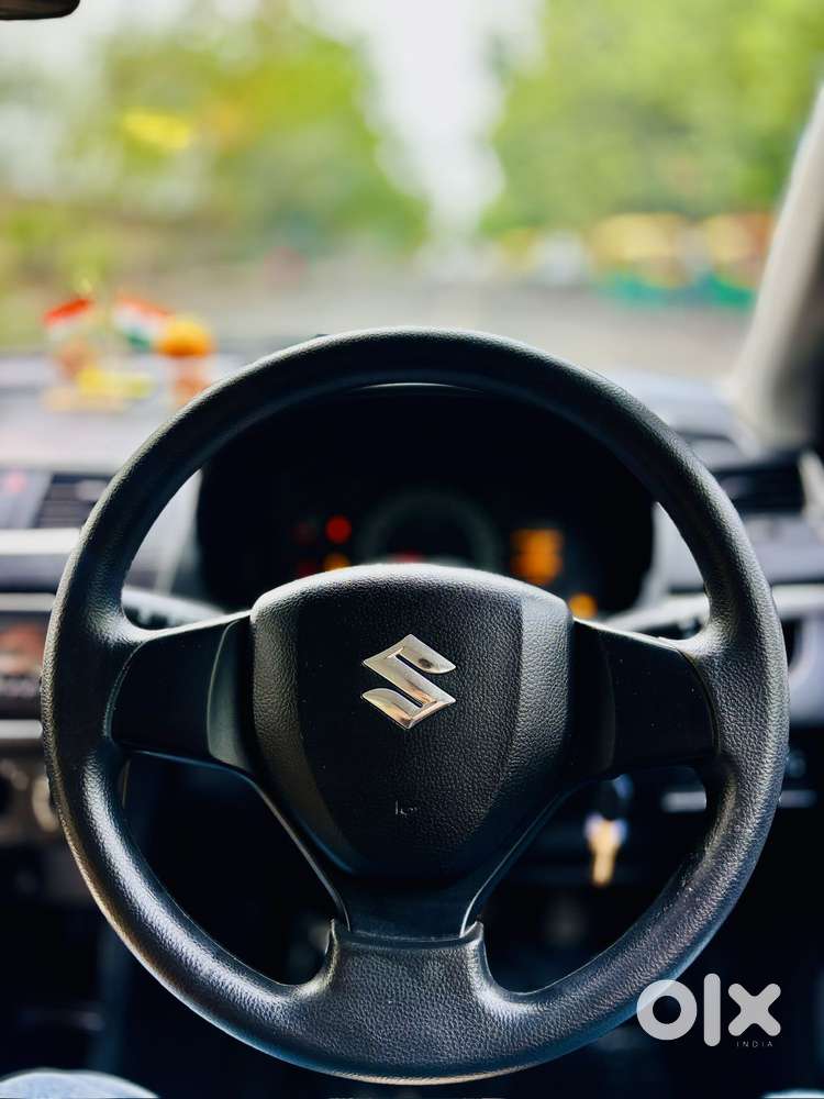 Maruti Suzuki Swift 1.2 Lxi (o), 2017, Petrol