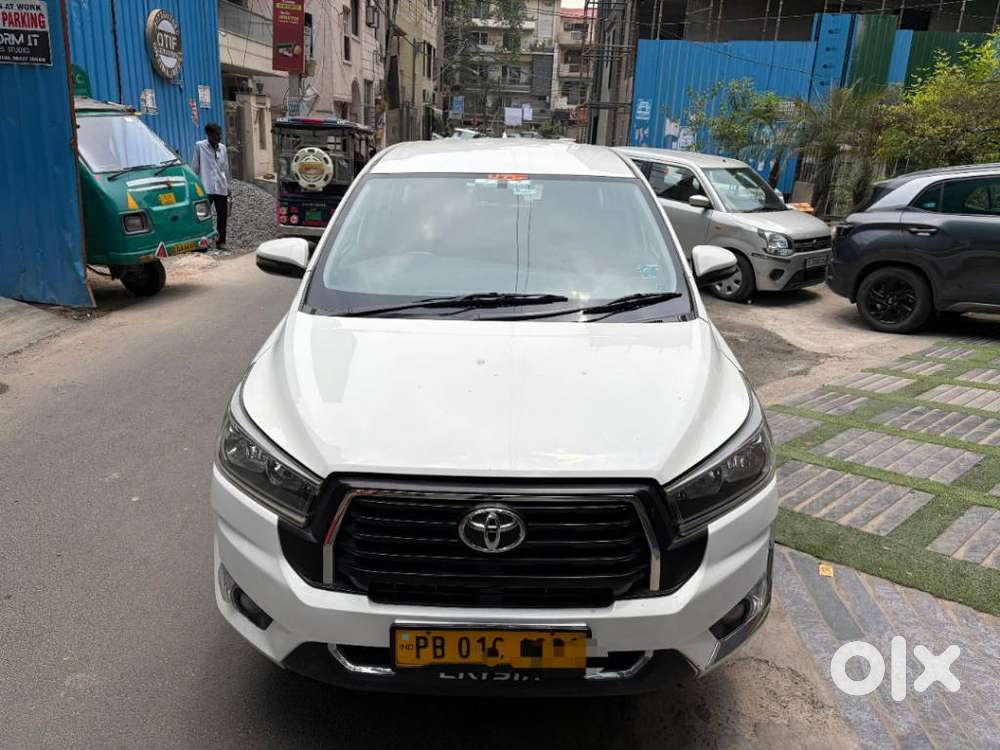 Toyota Innova Crysta 2.4 G Mt, 2020, Diesel