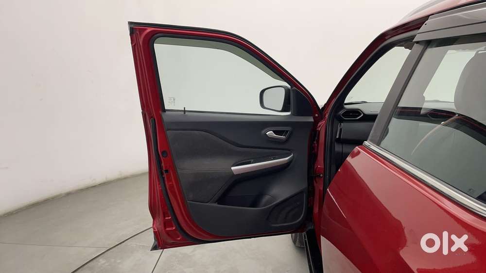 Nissan Magnite 1.0 Xv Premium Turbo Cvt, 2022, Petrol