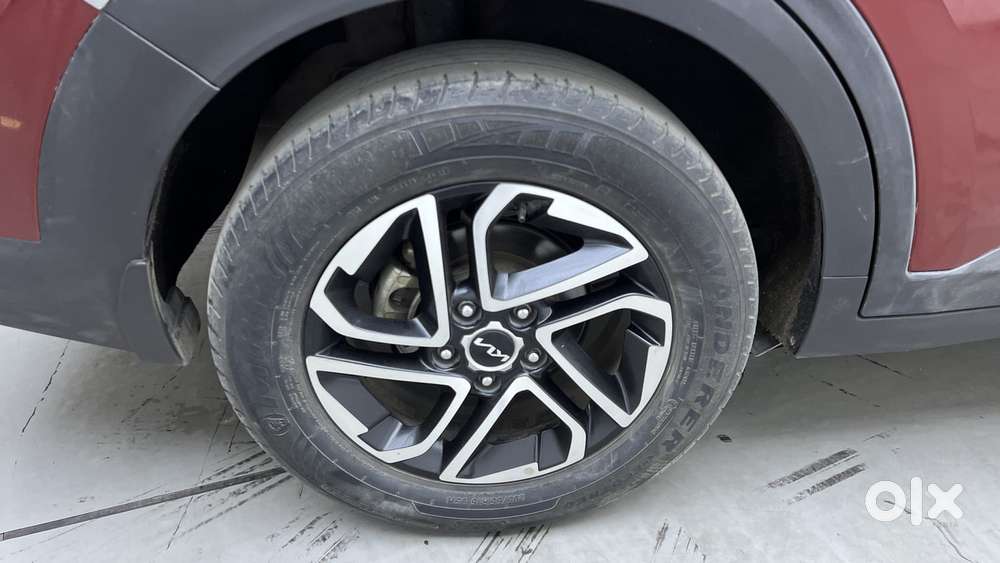Kia Carens 1.4 Luxury Plus 6 Str, 2022, Petrol