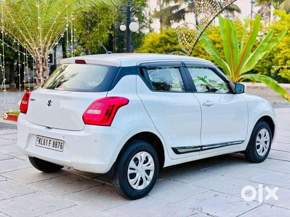 Maruti Suzuki Swift Vxi Optional, 2022, Petrol
