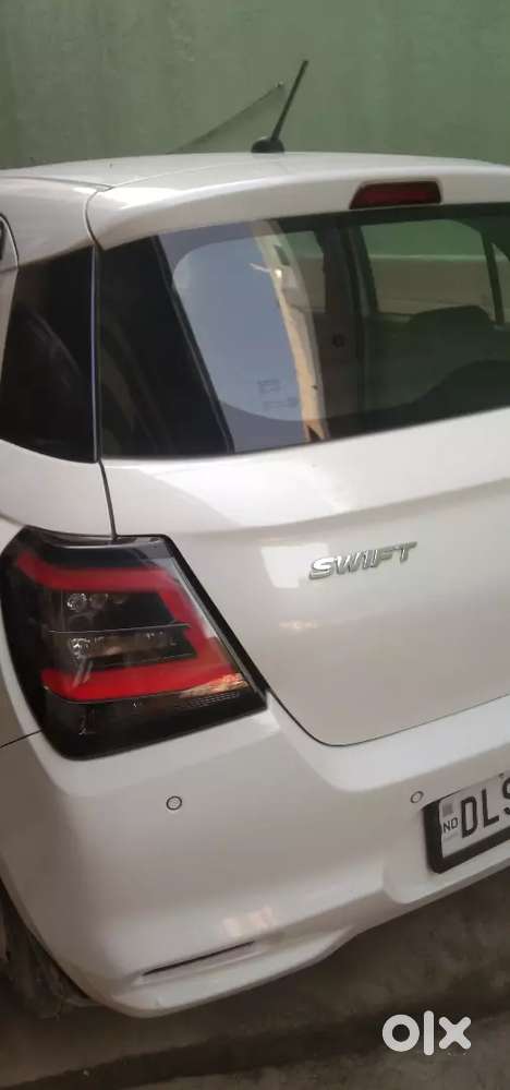 Maruti Suzuki Swift Lxi 2025