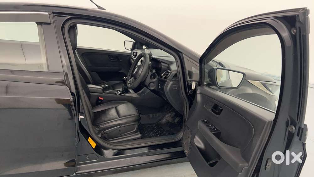 Tata Altroz 1.2 Xz Plus Dark Edition, 2021, Petrol