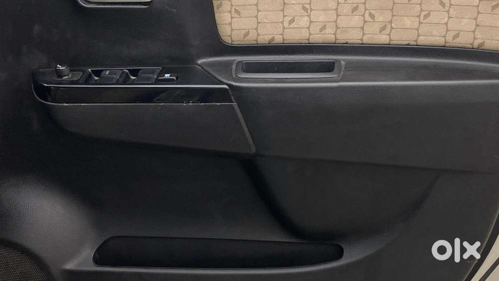 Maruti Suzuki Wagon R Vxi Amt, 2018, Petrol