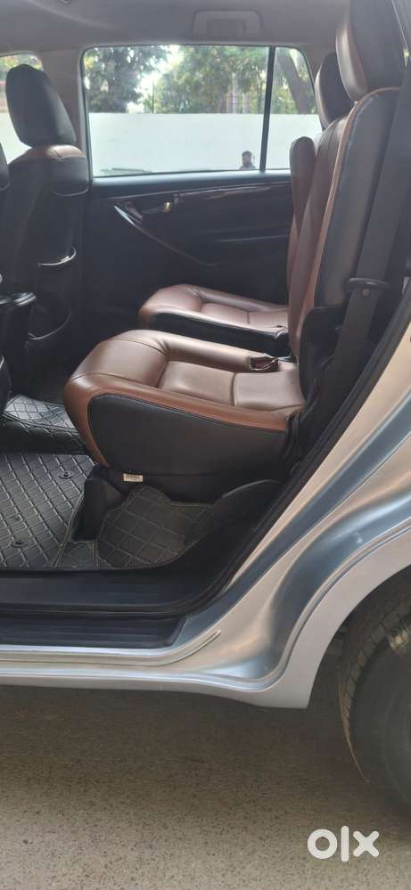 Toyota Innova Crysta [2016-2020] 2.4 Gx At 7 Str, 2019, Diesel