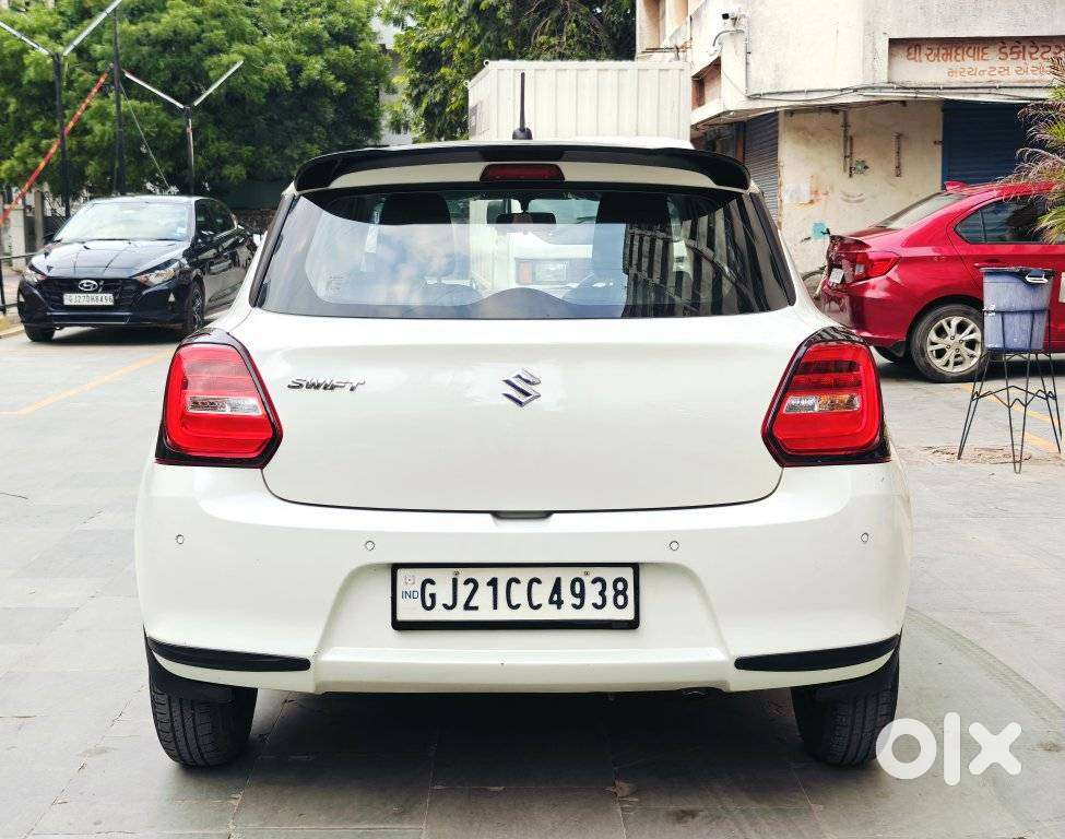 Maruti Suzuki Swift Vxi + Manual, 2022, Petrol