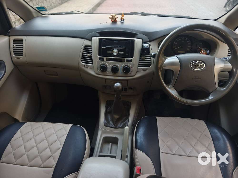 Toyota Innova 2.5 G (diesel) 8 Seater, 2014, Diesel