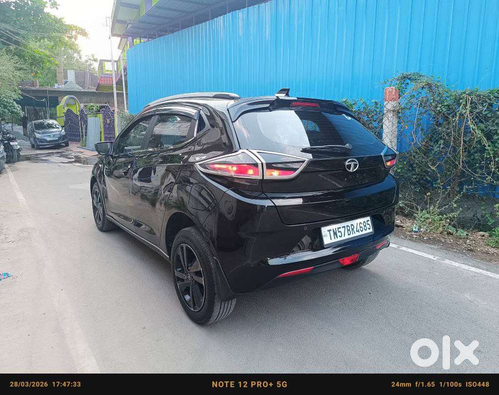 Tata Altroz Xz Plus (s) Dark Edition, 2023, Petrol