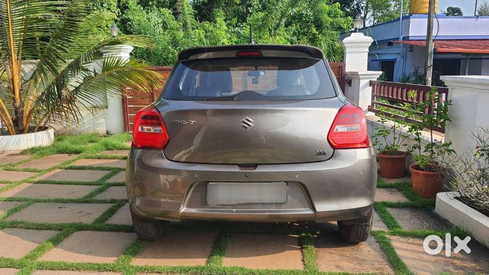 Maruti Suzuki Swift Vxi Optional, 2020, Petrol