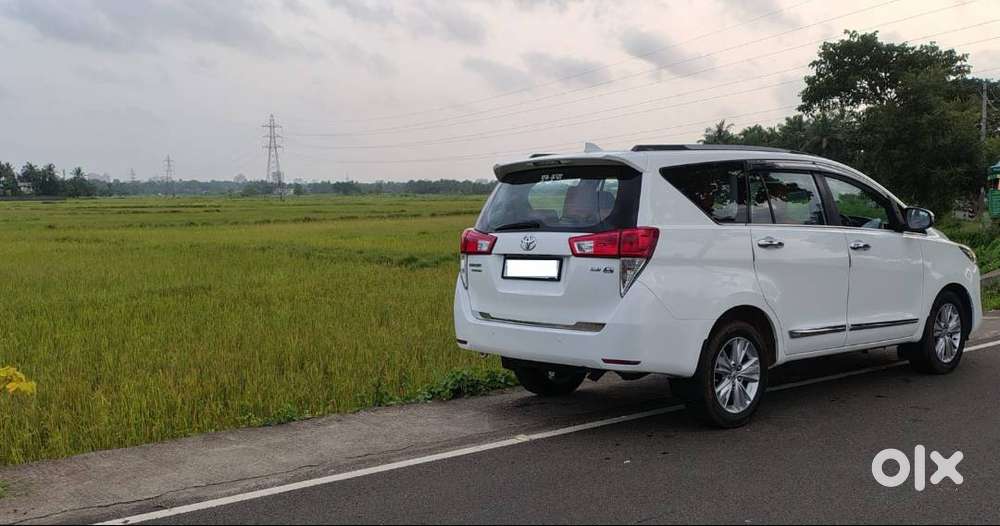 Toyota Innova Crysta 2.8 G+ Automatic