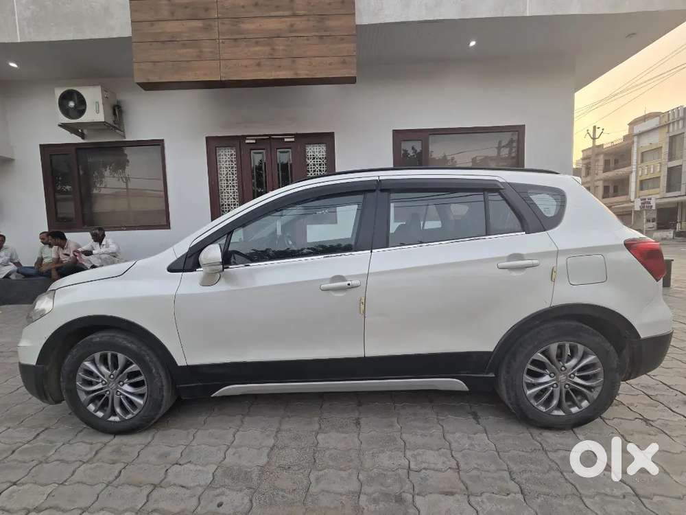 Maruti Suzuki S-cross 2017 Diesel Well Maintained