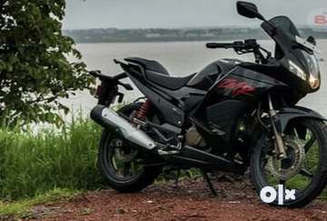 Karizma zmr bike online price