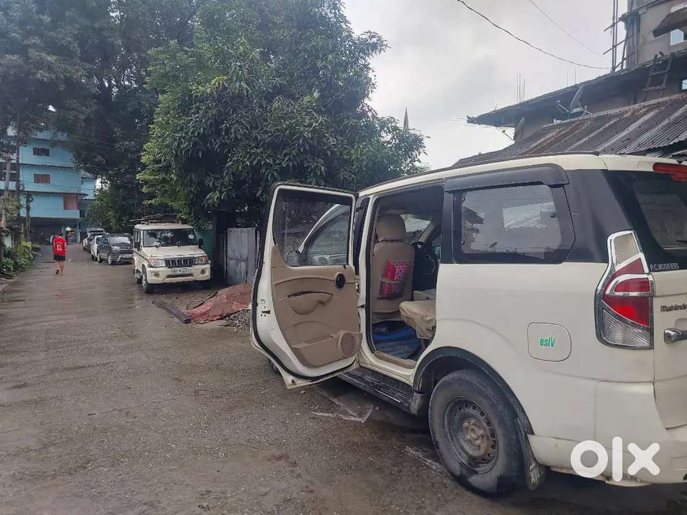 Mahindra Xylo 2015