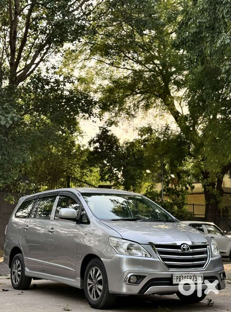 Toyota Innova 2.5 G (diesel) 8 Seater, 2016, Diesel