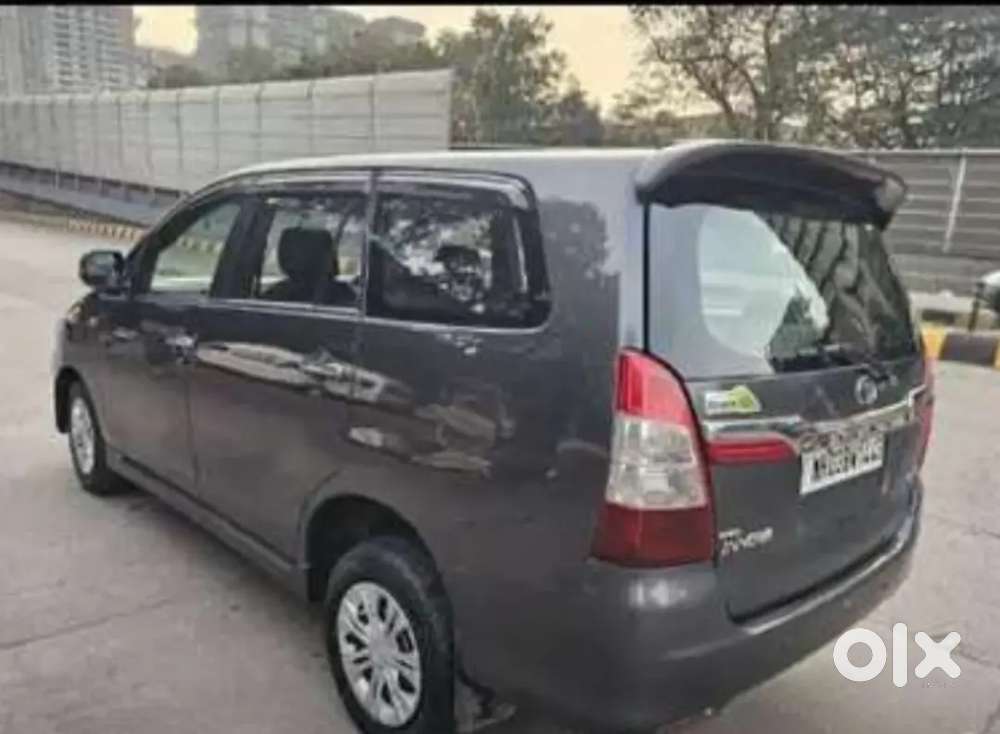 Toyota Innova 2015 Diesel Well Maintained