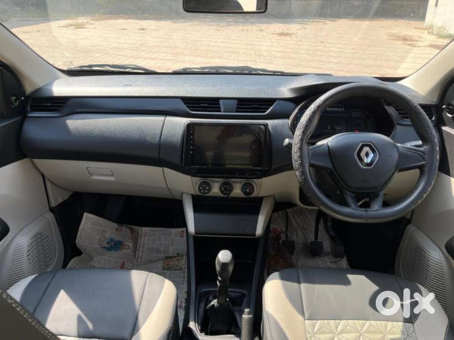 Renault Triber Rxl, 2025, Petrol