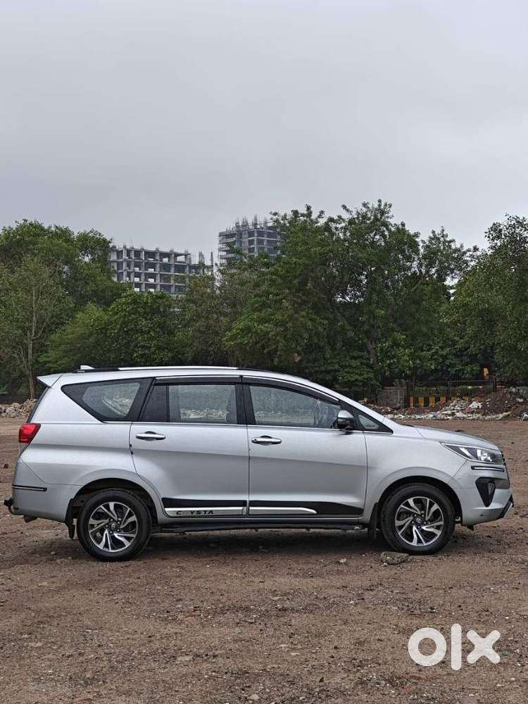 Toyota Innova Crysta G 8 Str, 2022, Diesel