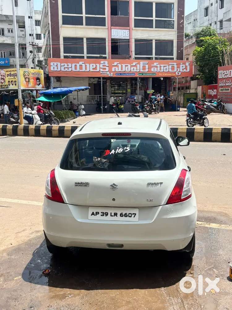 Maruti Suzuki Swift 2012