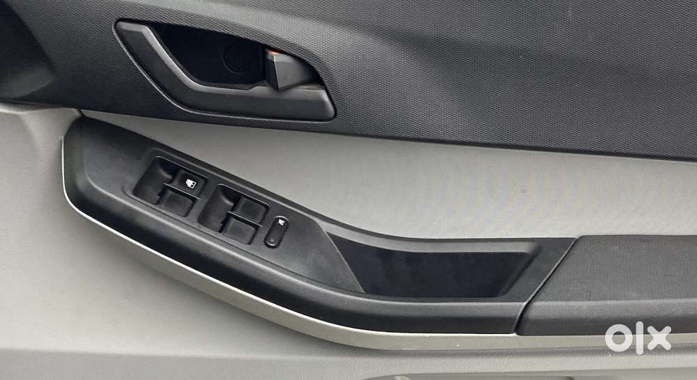 Tata Tiago 1.05 Revotorq Xt, 2023, Petrol