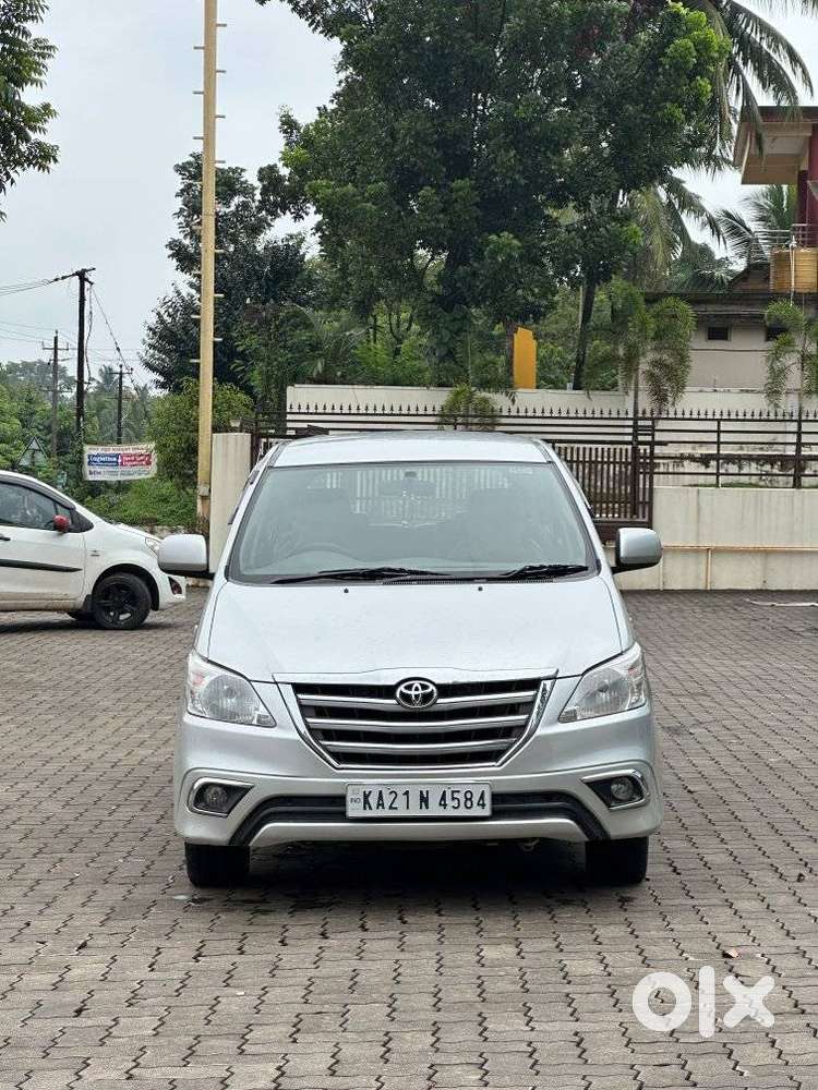 Toyota Innova 2.5 E Diesel Ps 7-seater, 2013, Diesel