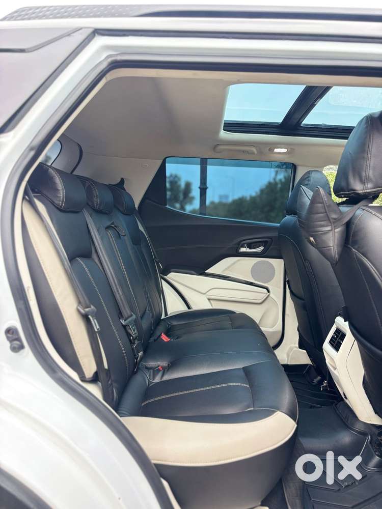 Mahindra Xuv 3xo Ax7l Diesel Mt, 2024, Diesel