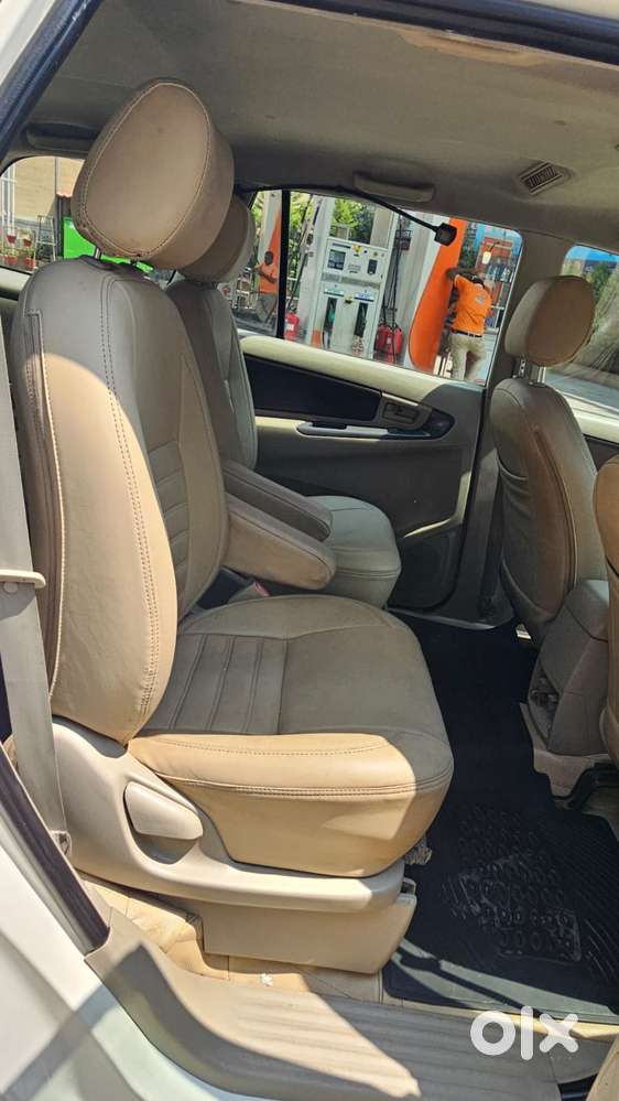 Toyota Innova 2.5 G (diesel) 7 Seater, 2011, Diesel