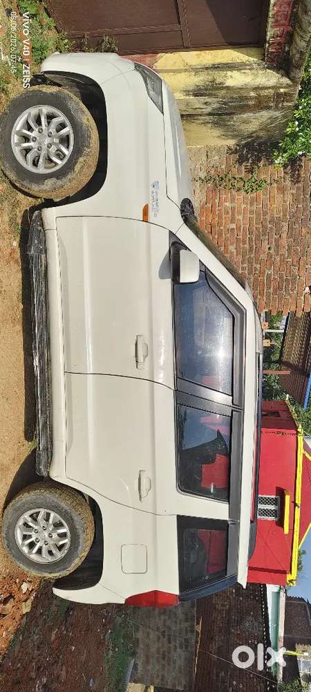Mahindra Tuv 300 2016 Diesel 135000 Km Driven