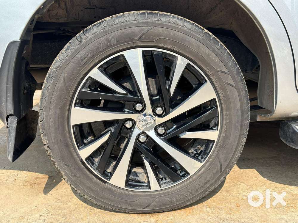 Toyota Innova Crysta 2.8 Zx At, 2022, Diesel