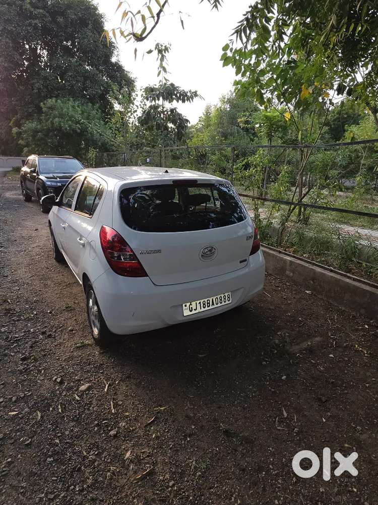 Hyundai I20 Sportz, Vip Gold Number,