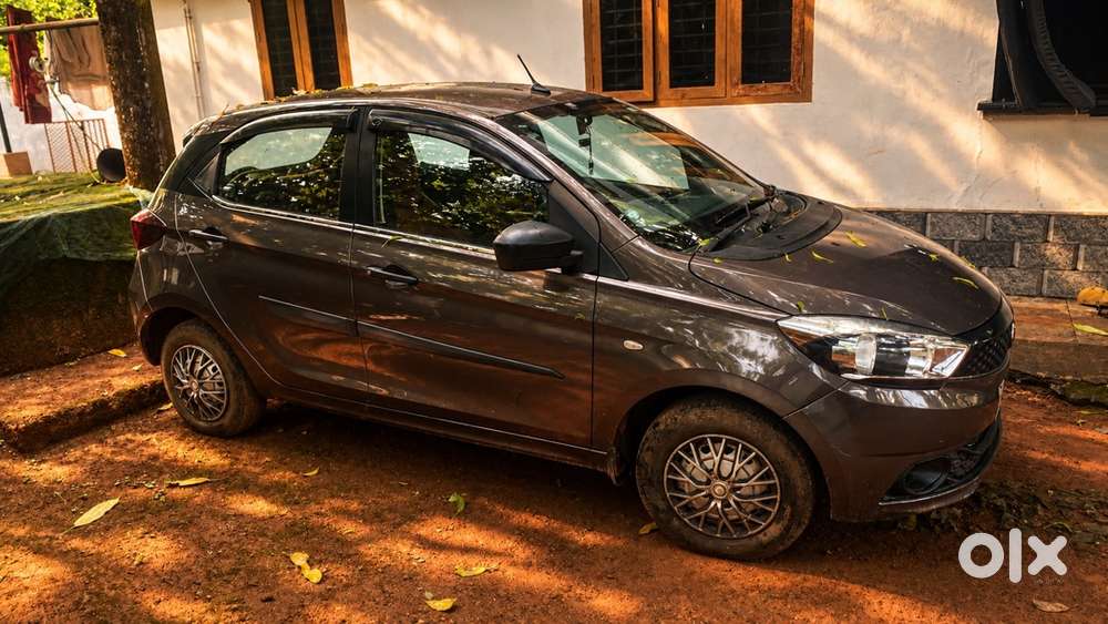 2017 Tata Tiago Xm Petrol | Well Maintained | Manual | Family Car
