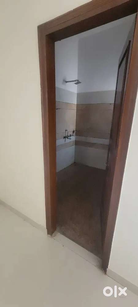 2bhk ground floor onwer free kothi for rent in sunny enclave