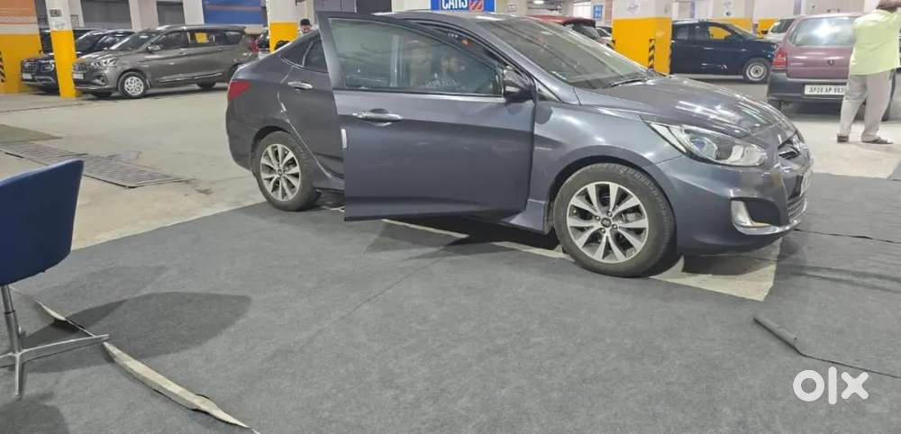 Hundai Verna Car 30000km Driven