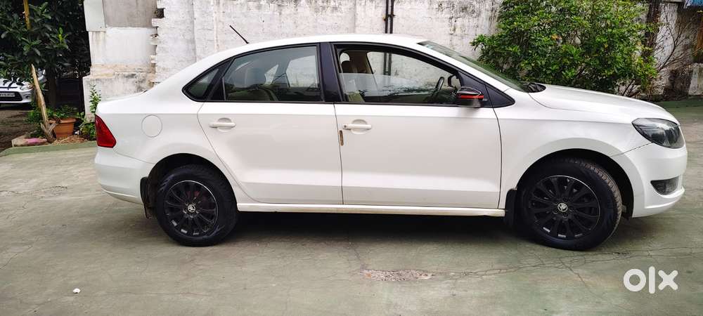 Skoda Rapid 1.5 Tdi At Style, 2016, Diesel