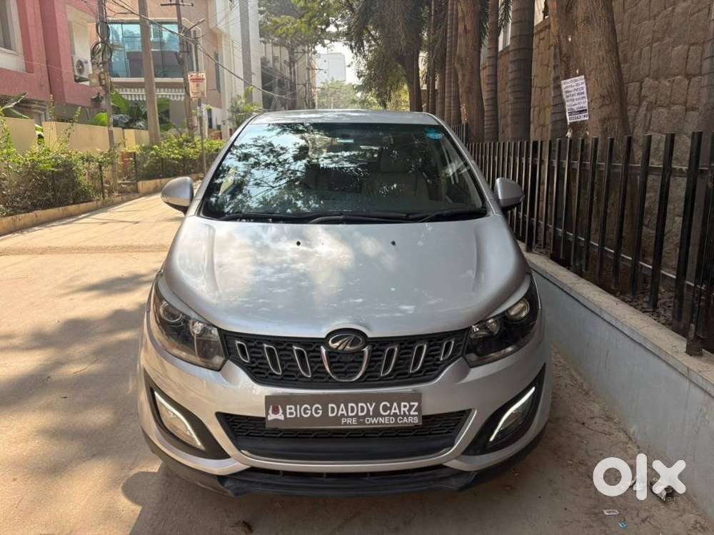Mahindra Marazzo M8, 2018, Diesel