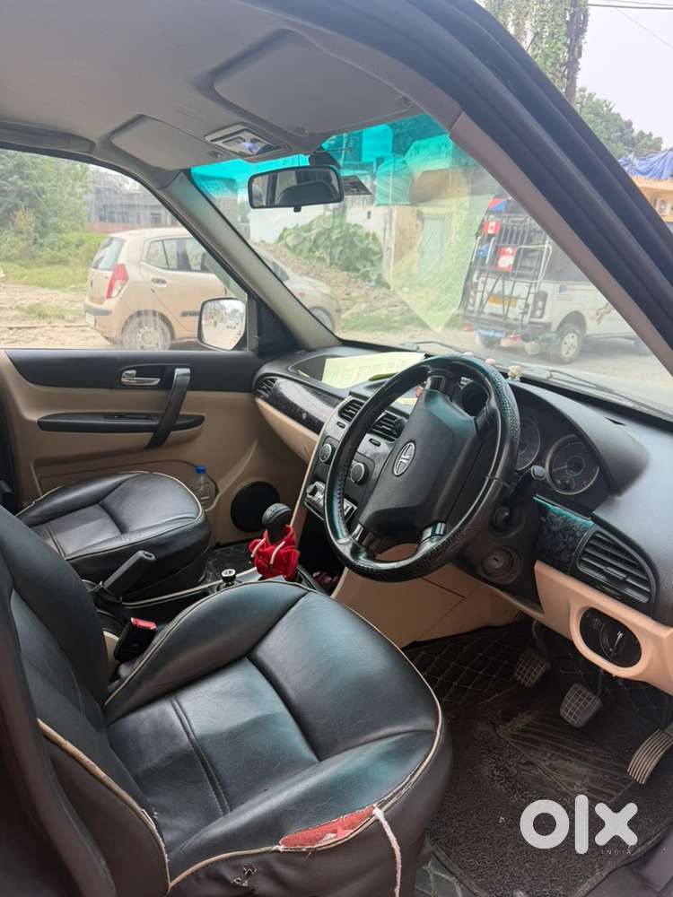 Tata Safari Storme 2014