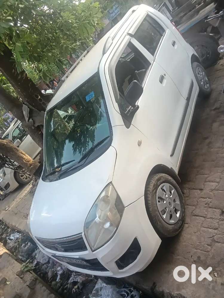 Wagon R 2016 Model Hai Gadi Cng Pass Hai Power Window Charon Tyre Mein