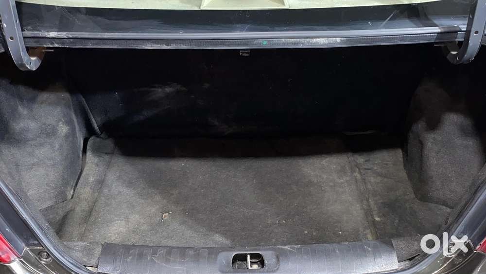 Maruti Suzuki Swift Dzire Amt Zdi, 2017, Diesel