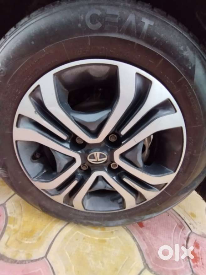 Tata Tiago 1.2 Revotron Xe Option, 2019, Petrol